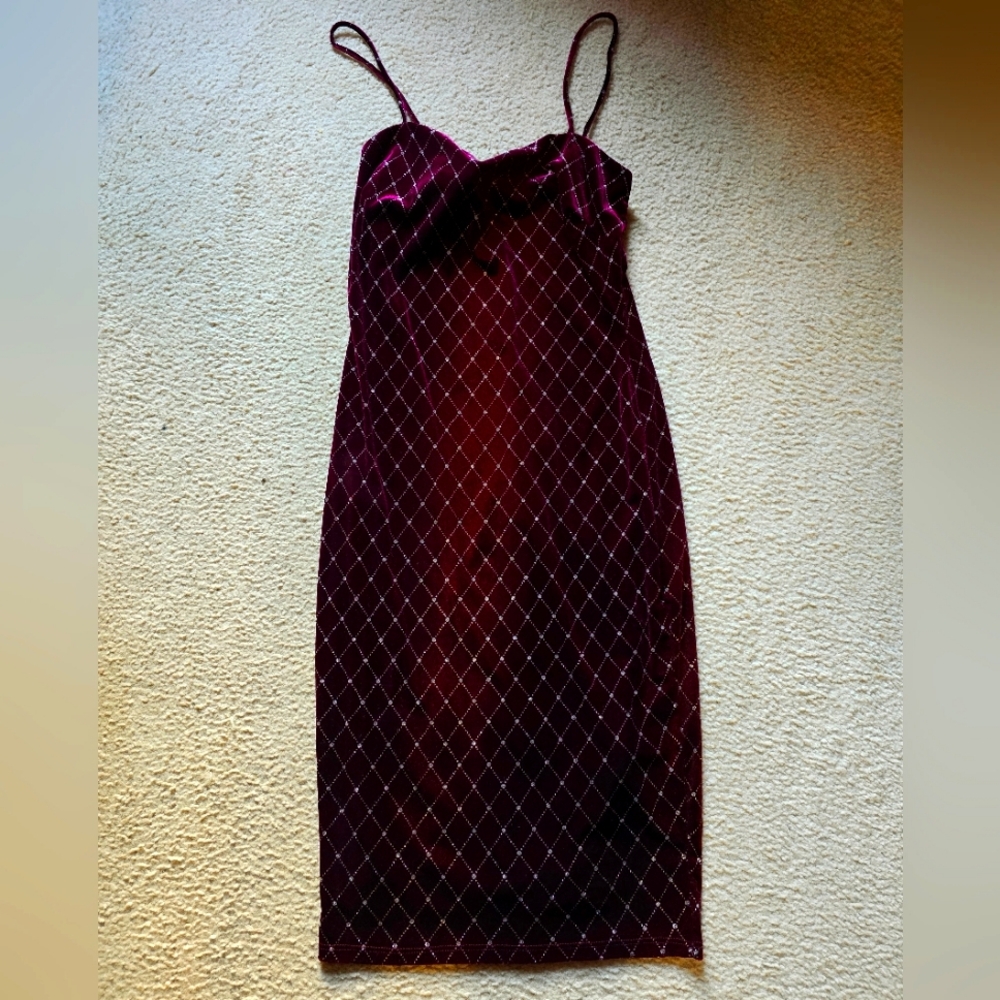 Velvet Burgundy dress with a sparkle diamond pattern